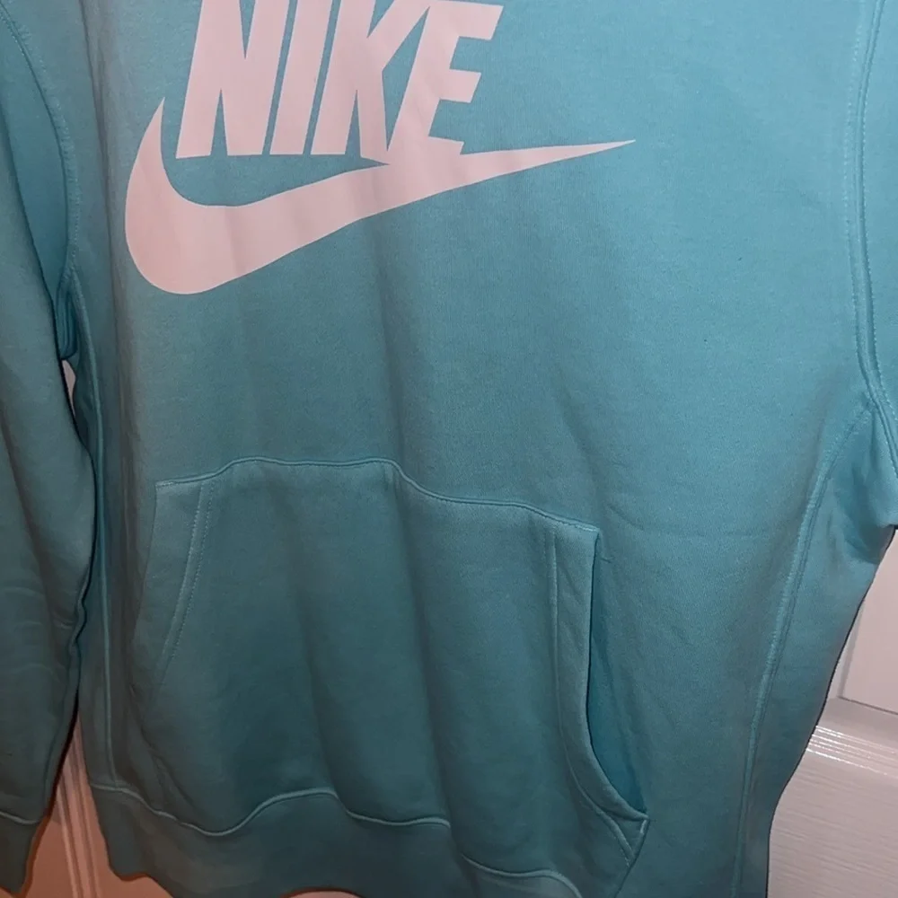 NIKE hoodie. Light blue. Size M. - Picture 4 of 6